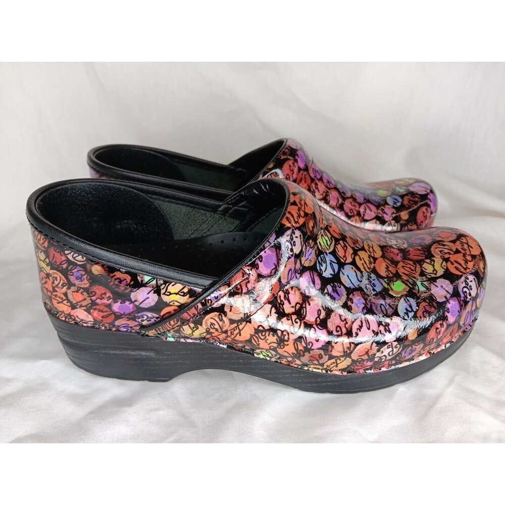 Dansko  Clogs Size 38 (7.5 US) Viola Multicolor Dot/Cursive Slip On Nurse EUC - Picture 3 of 8